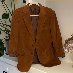 #accidentallywesanderson brown corduroy headstock vintage blazer m